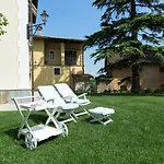 Castello Di Grillano Gospodarstwo agroturystyczne Ovada
