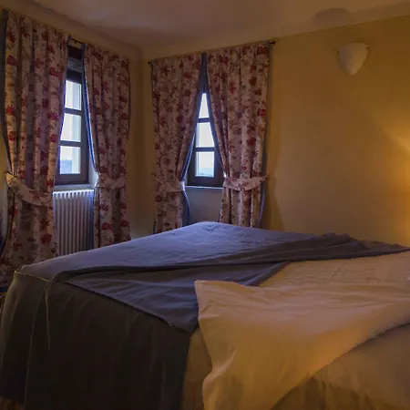 Castello Di Grillano Фермерский дом *