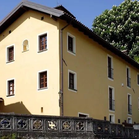 Castello Di Grillano Овада