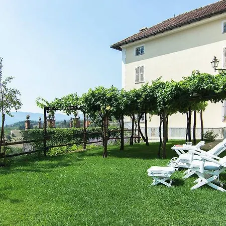 Castello Di Grillano Овада